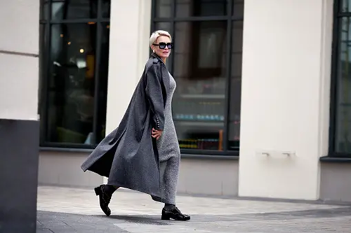 New York Street Fashion Trends That You Should Try - All-Gray Outfit