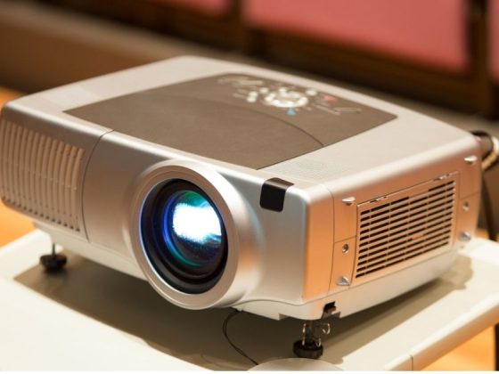 Top 5 Mini Projectors of 2025 – Big Screen Thrills Anywhere