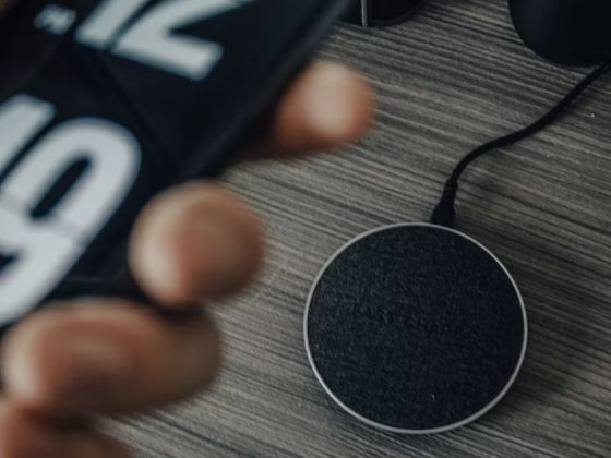 Top 5 Wireless Chargers of 2025: Fast, Smart & Stylish